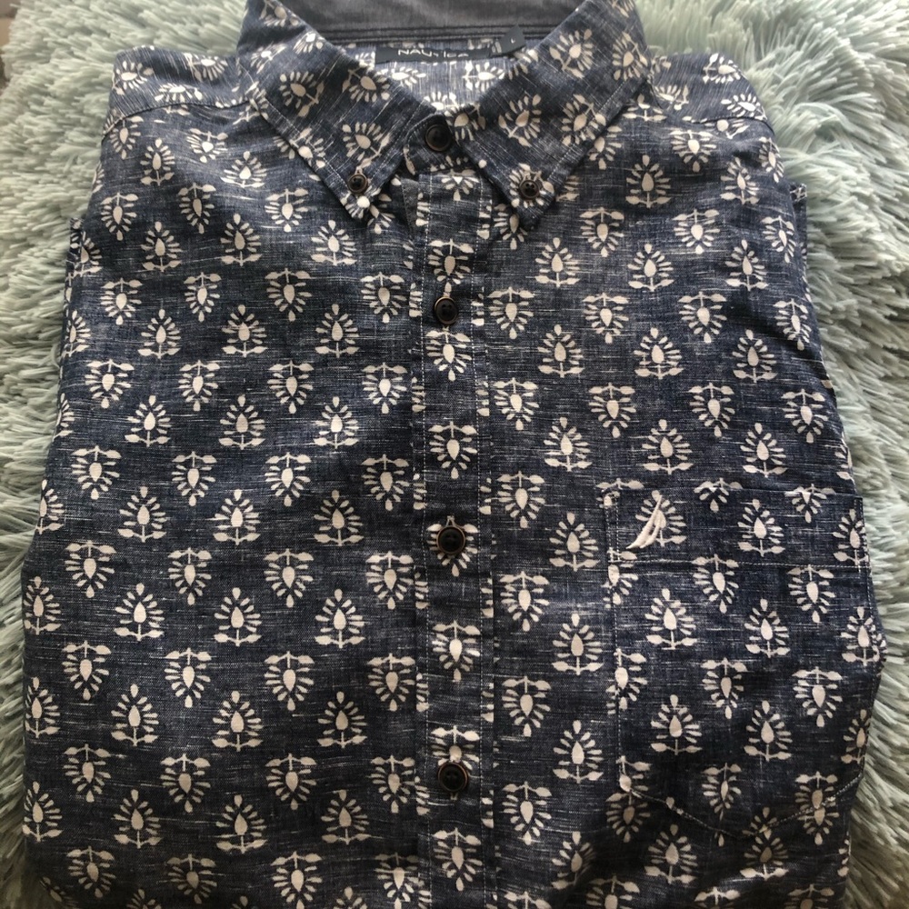 NEW✨ Nautica Shirt